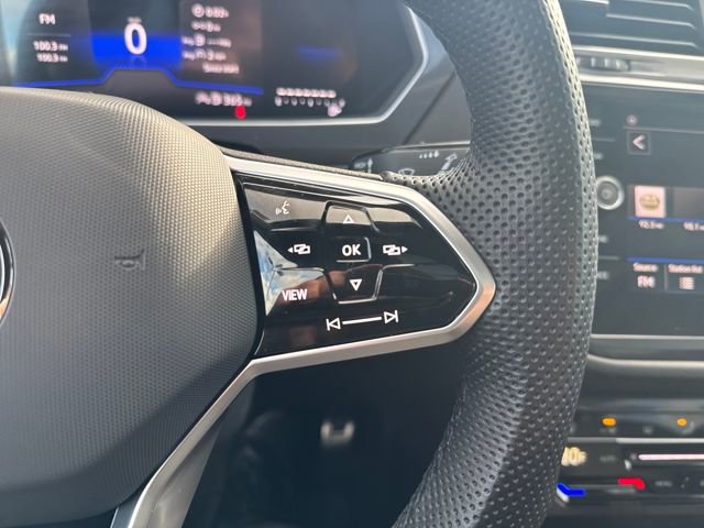 Certified 2024 Volkswagen Tiguan SE R-Line image 19