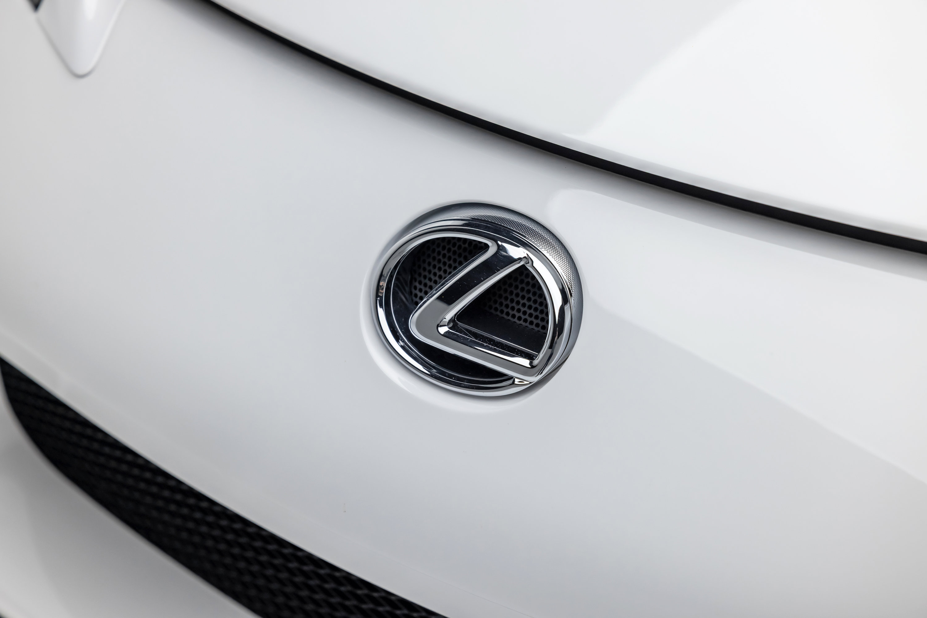 Used 2012 Lexus LFA RWD image 14