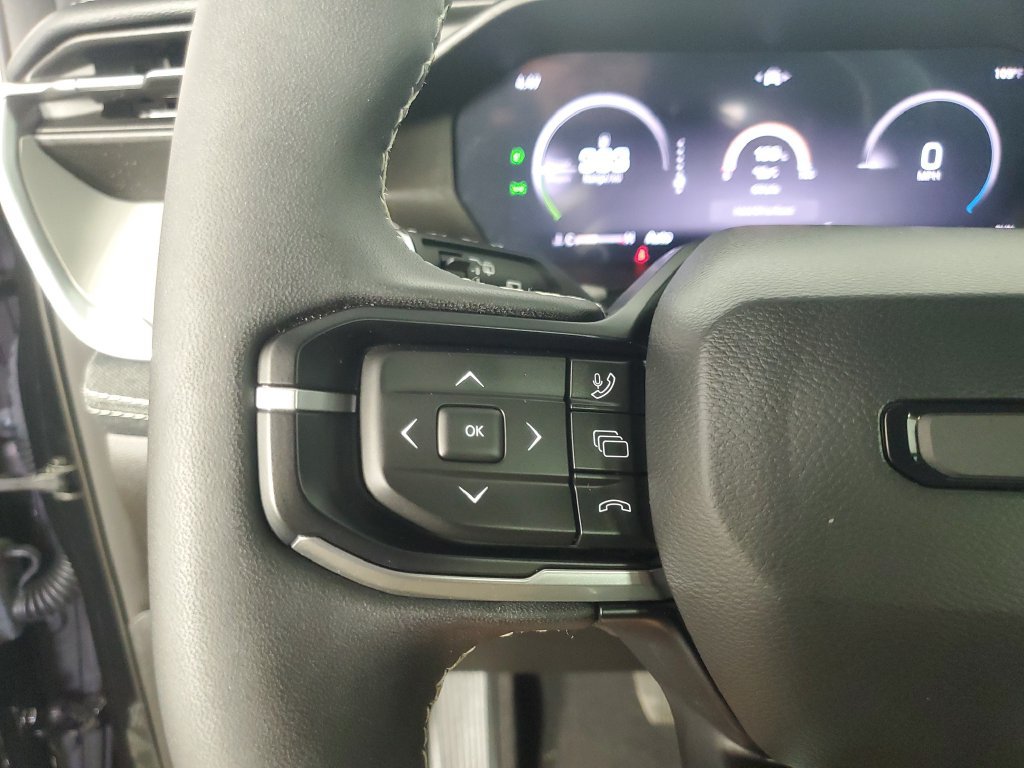 Used 2026 Jeep Cherokee Laredo AWD/4WD image 24