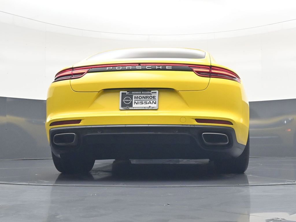 Used 2018 Porsche Panamera 4 image 12