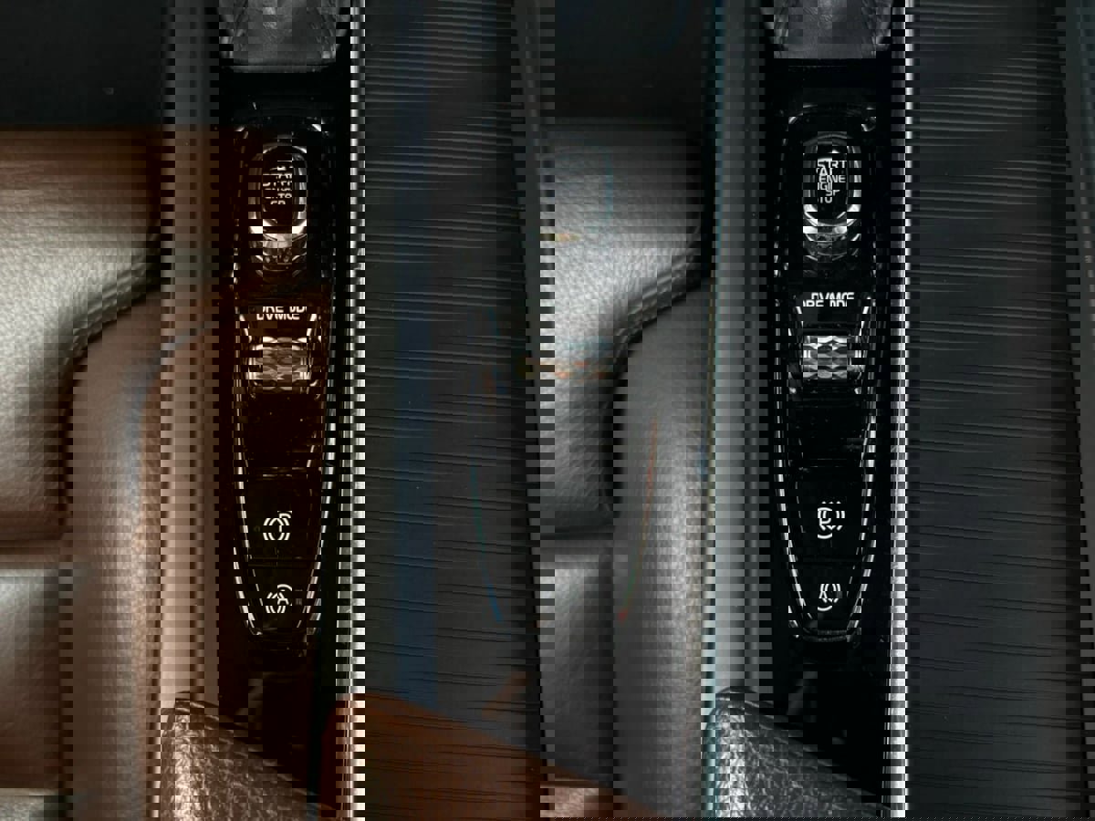 Used 2019 Volvo XC60 T5 Momentum w/ Advanced Package image 51