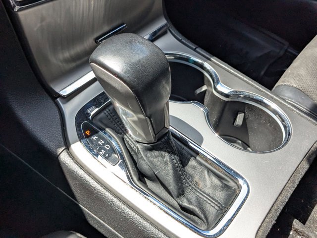 Used 2021 Jeep Grand Cherokee Laredo X image 12