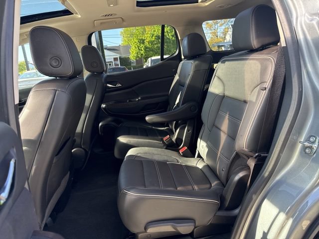Used 2023 GMC Acadia Denali w/ Denali Technology Package AWD/4WD image 11