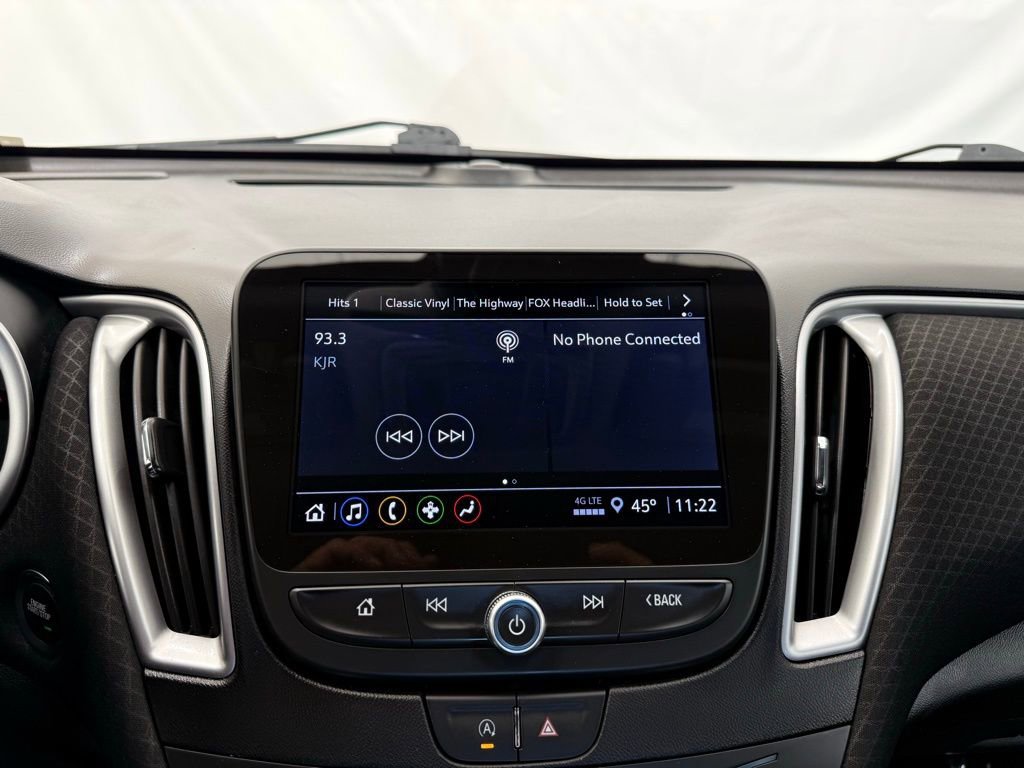 Used 2025 Chevrolet Malibu LT FWD image 33