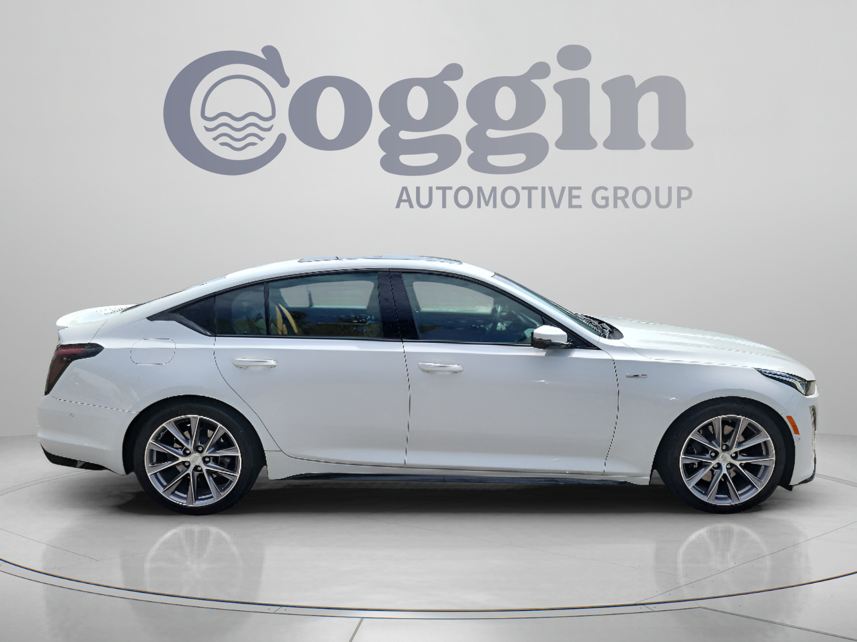 Used 2023 Cadillac CT5 V w/ Platinum Package RWD image 4