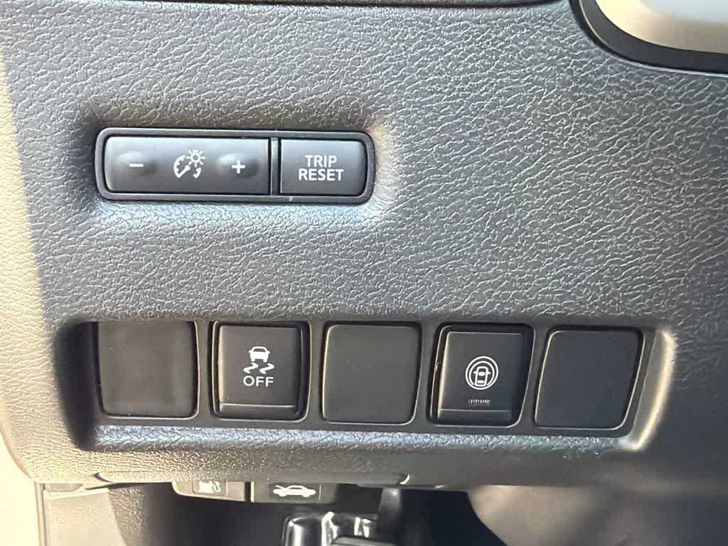 Used 2023 Nissan Murano SV AWD/4WD image 30