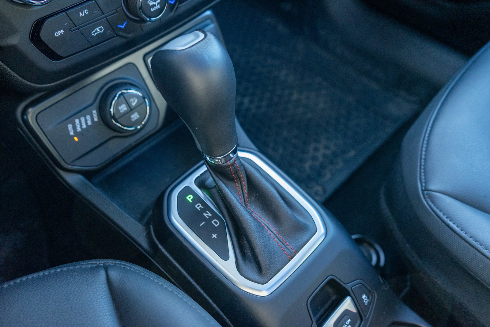 Used 2023 Jeep Renegade Trailhawk w/ Sun/Sound Group image 21