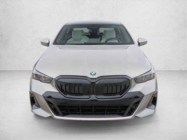 New 2027 BMW 550e xDrive AWD/4WD image 6