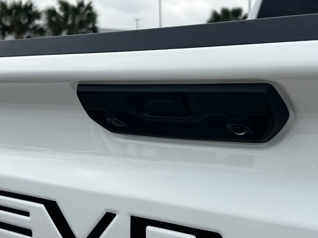 New 2026 Chevrolet Silverado 1500 Custom Trail Boss w/ Dark Appearance Package image 16