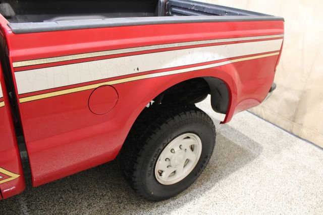 Used 2003 Ford F250 XL image 6