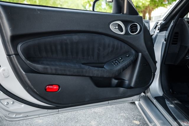 Used 2009 Nissan 370Z Touring w/ Sport Pkg image 57