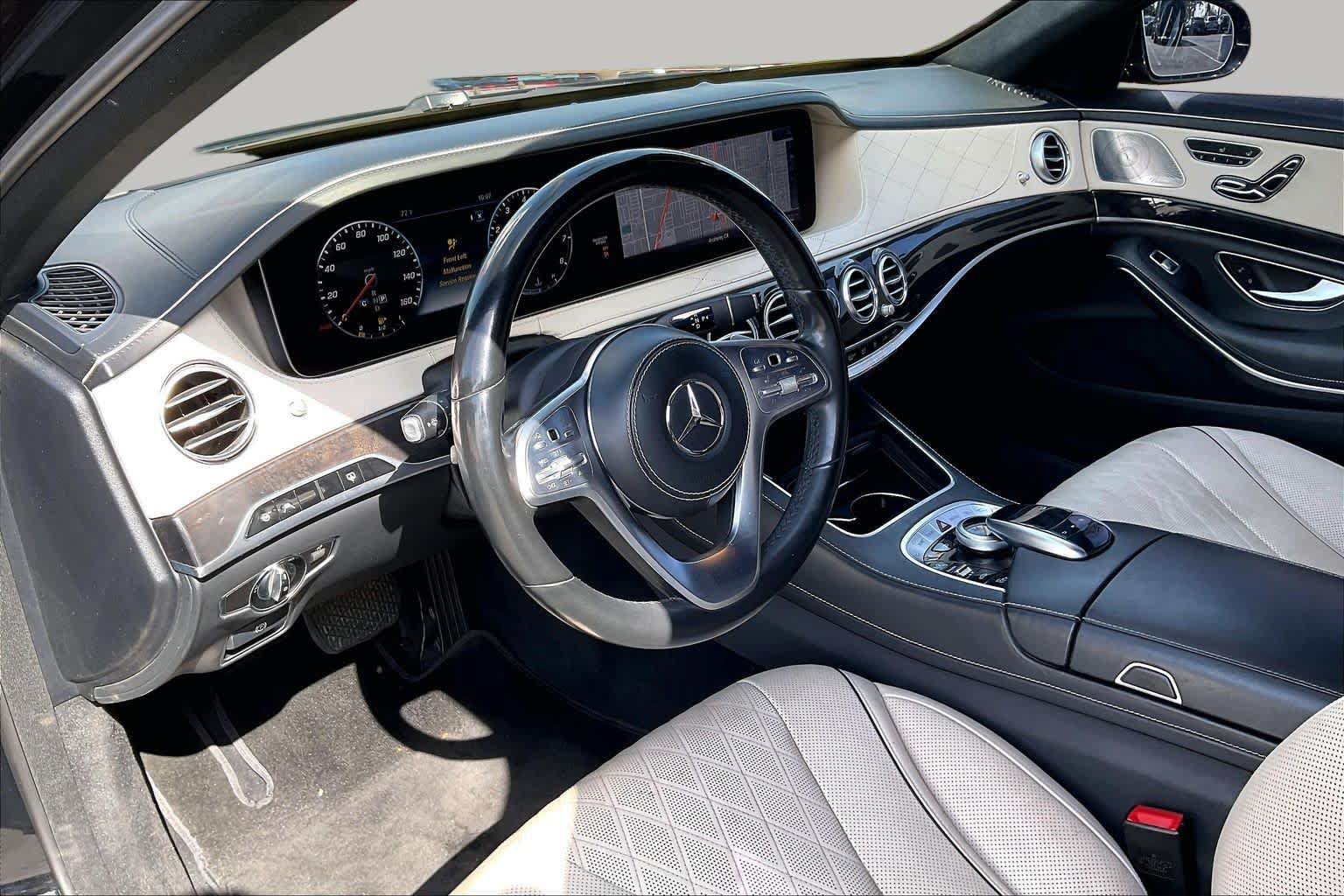Used 2018 Mercedes-Benz S 560 Sedan image 17