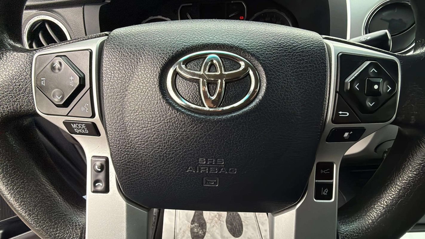Used 2020 Toyota Tundra SR5 w/ SR5 Convenience Package AWD/4WD image 15