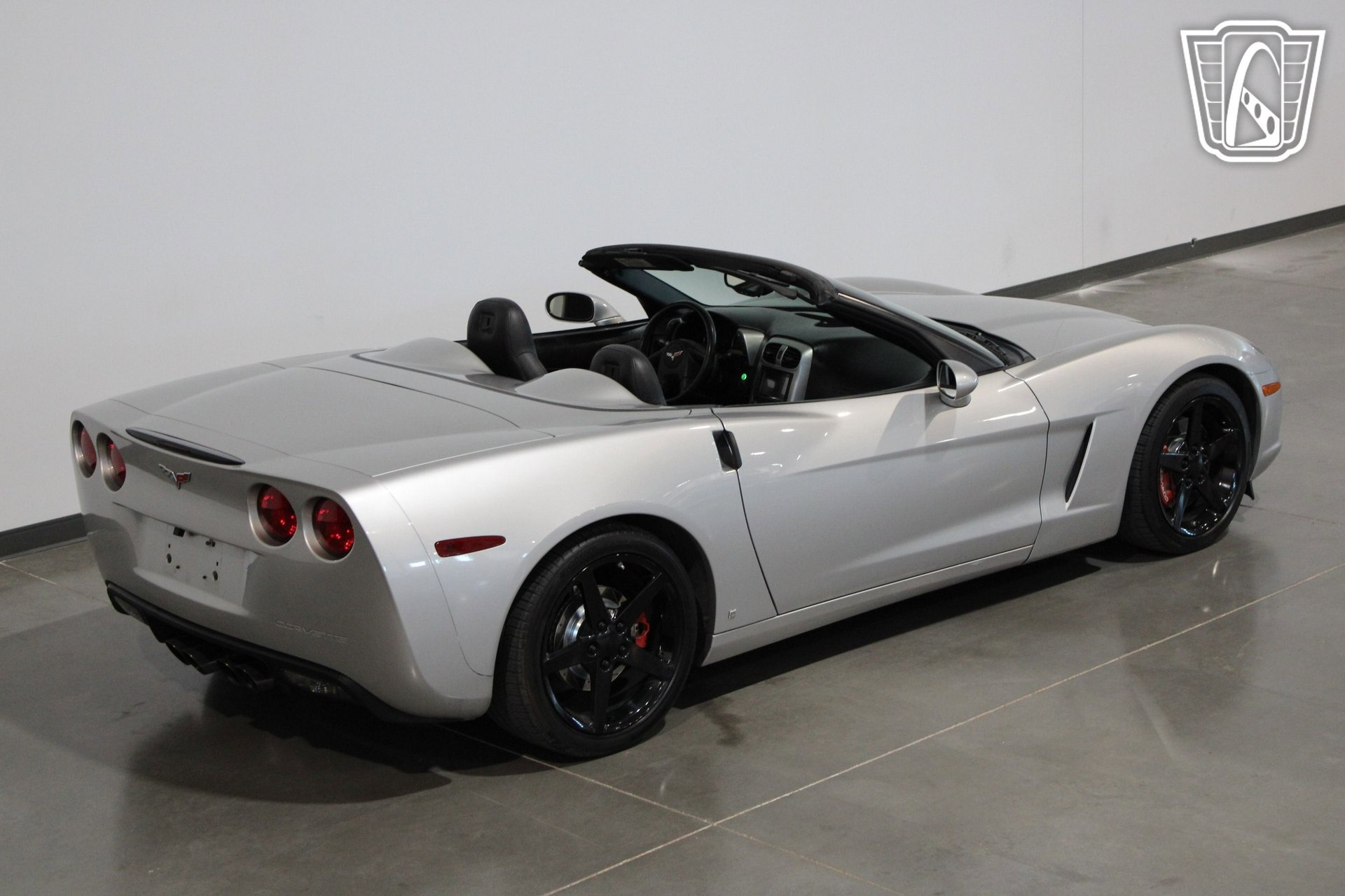 Used 2005 Chevrolet Corvette w/ Preferred Equipment Group RWD image 9