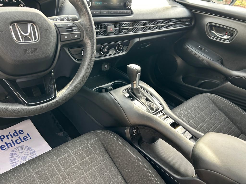 Used 2023 Honda HR-V LX image 11