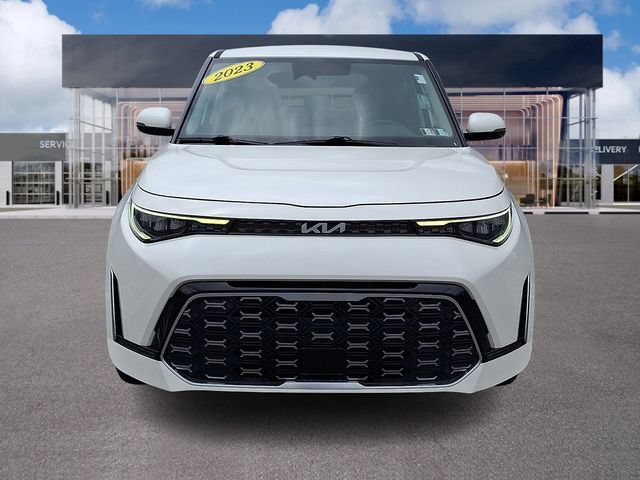 Used 2023 Kia Soul GT-Line w/ GT-Line Technology Package FWD image 2