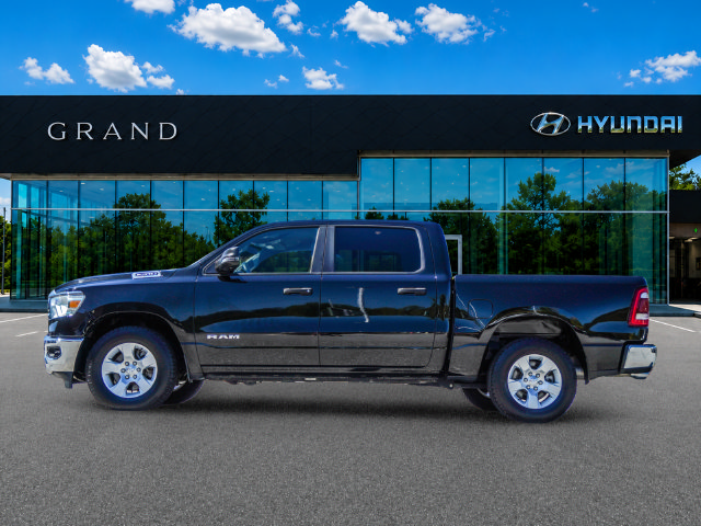 Used 2023 RAM 1500 Big Horn AWD/4WD image 3