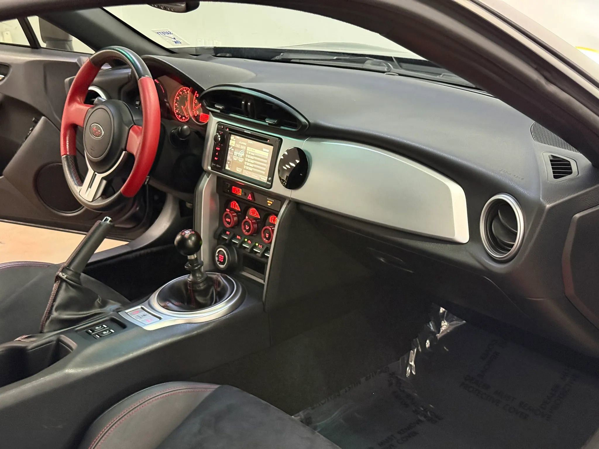 Used 2014 Subaru BRZ Limited w/ Popular Package #1B RWD image 17