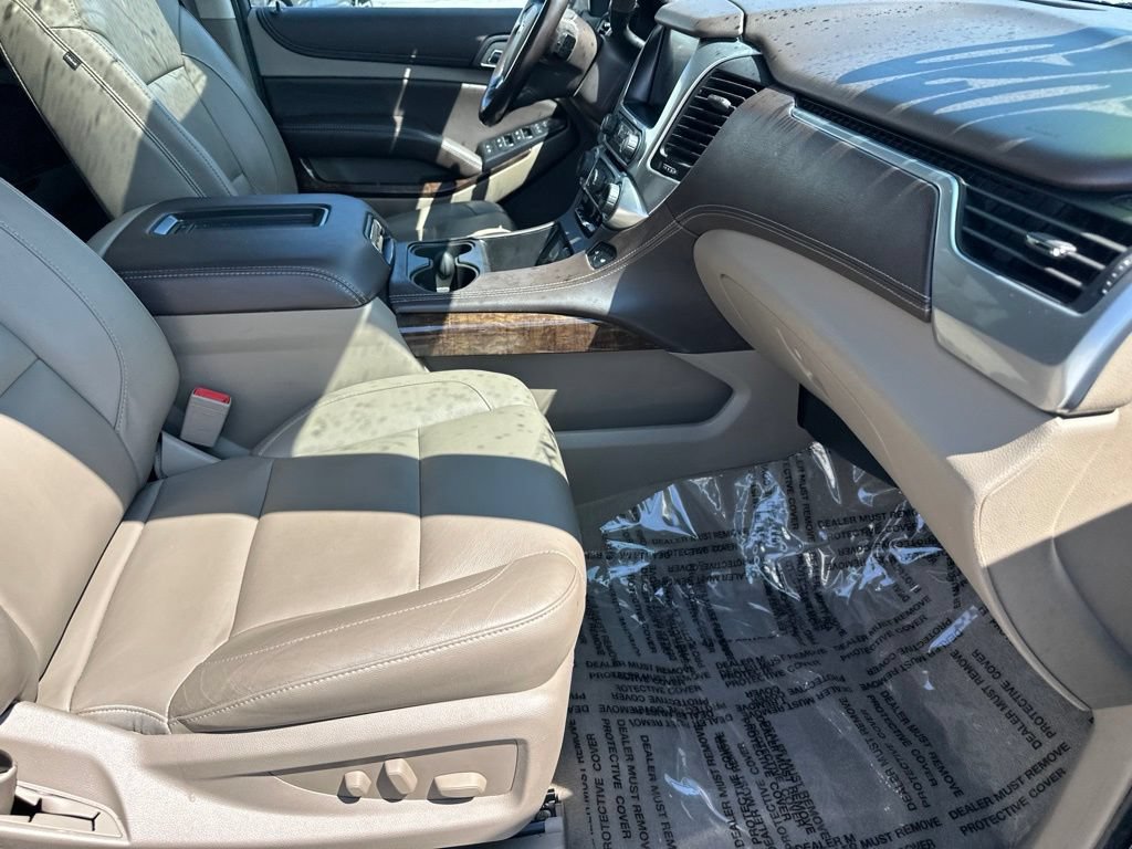 Used 2020 Chevrolet Tahoe LT w/ Luxury Package AWD/4WD image 31