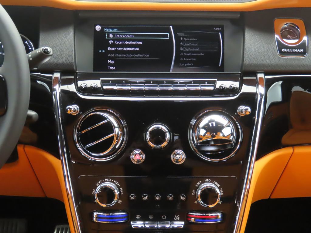 Certified 2023 Rolls-Royce Cullinan w/ Cullinan Package image 14