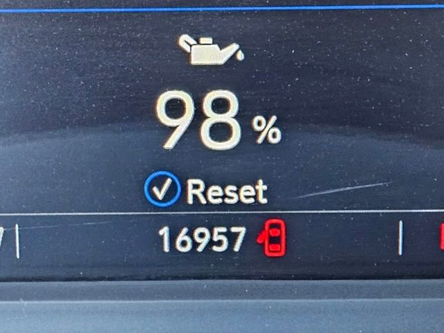 Certified 2025 Cadillac XT5 Premium Luxury image 29