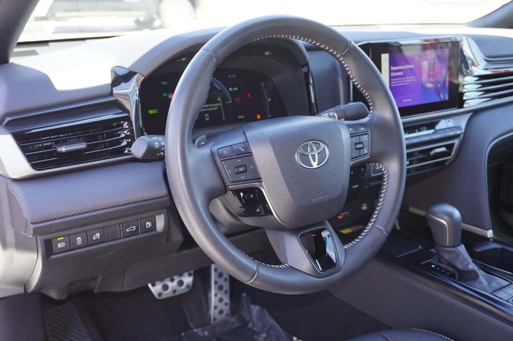 Certified 2025 Toyota Camry SE image 11
