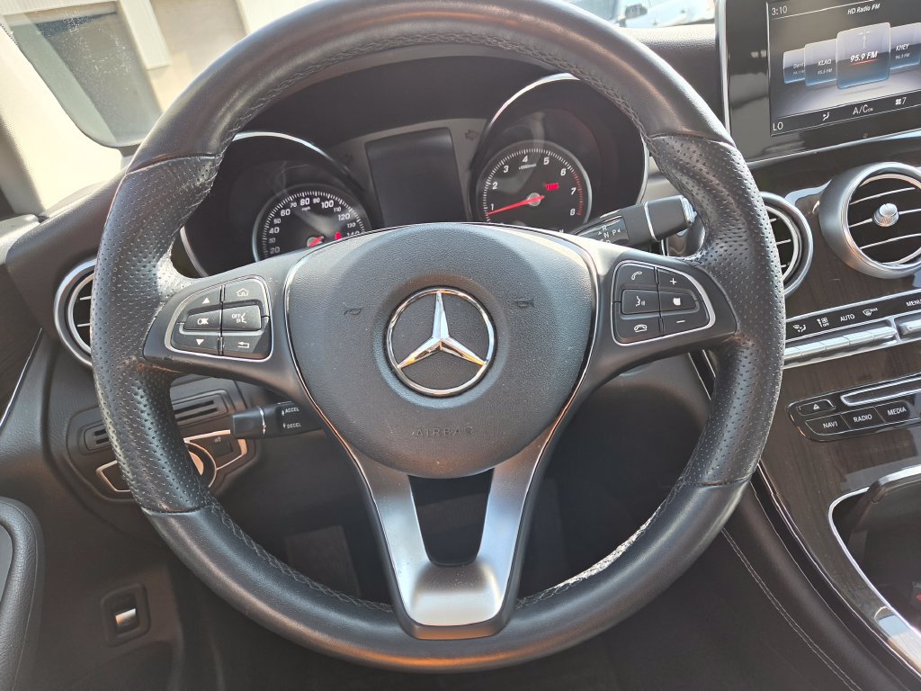 Used 2019 Mercedes-Benz GLC 300 image 10