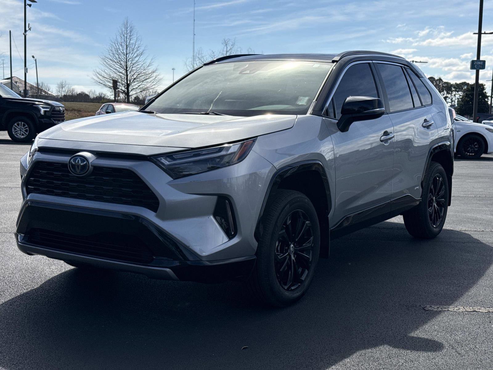 Used 2024 Toyota RAV4 XSE image 9