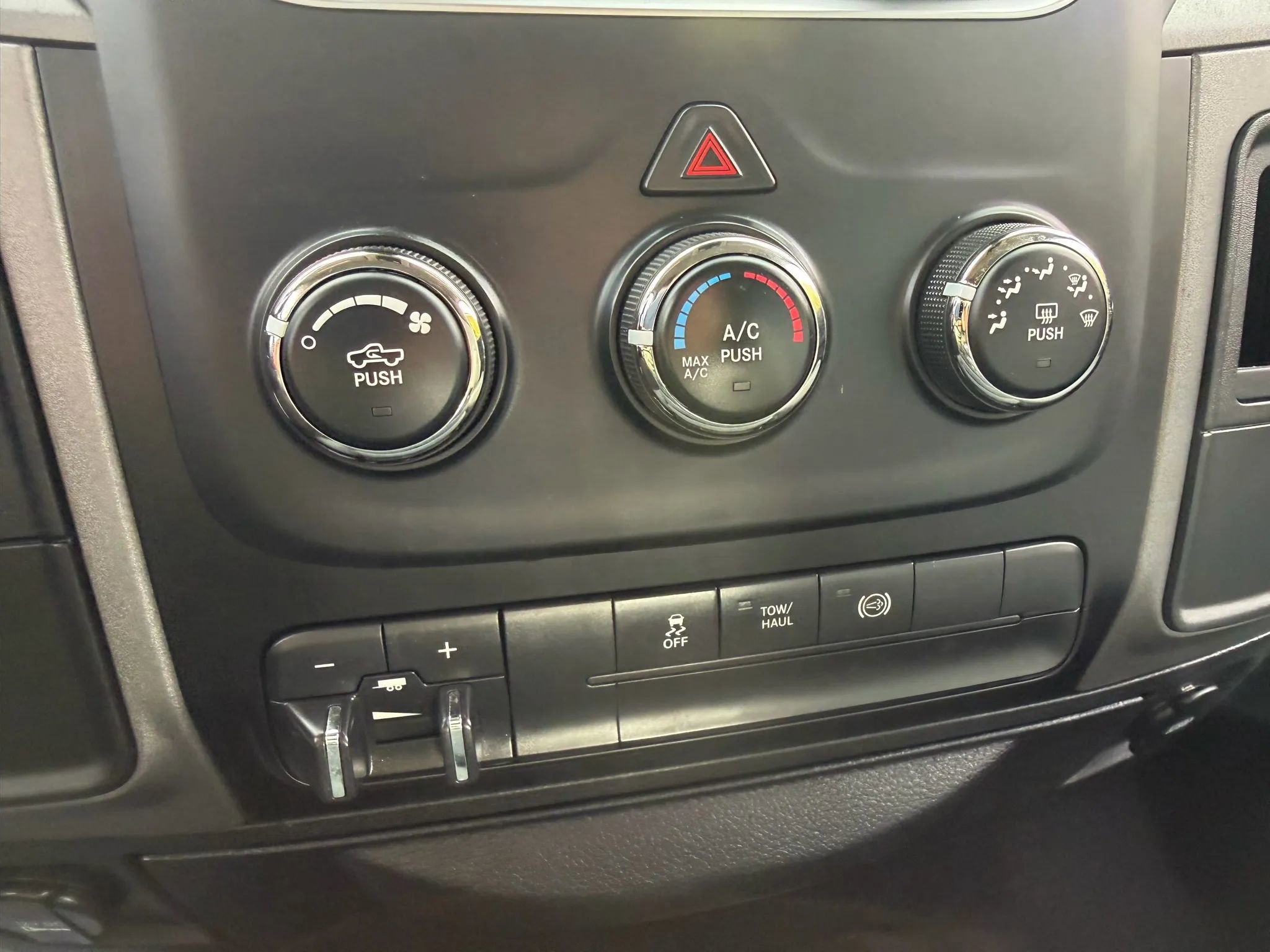 Used 2013 RAM 3500 Tradesman w/ Popular Equipment Group image 17