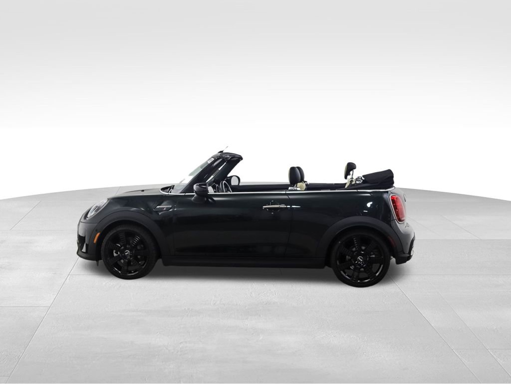 Used 2023 MINI Cooper S w/ MINI Resolute Edition image 2
