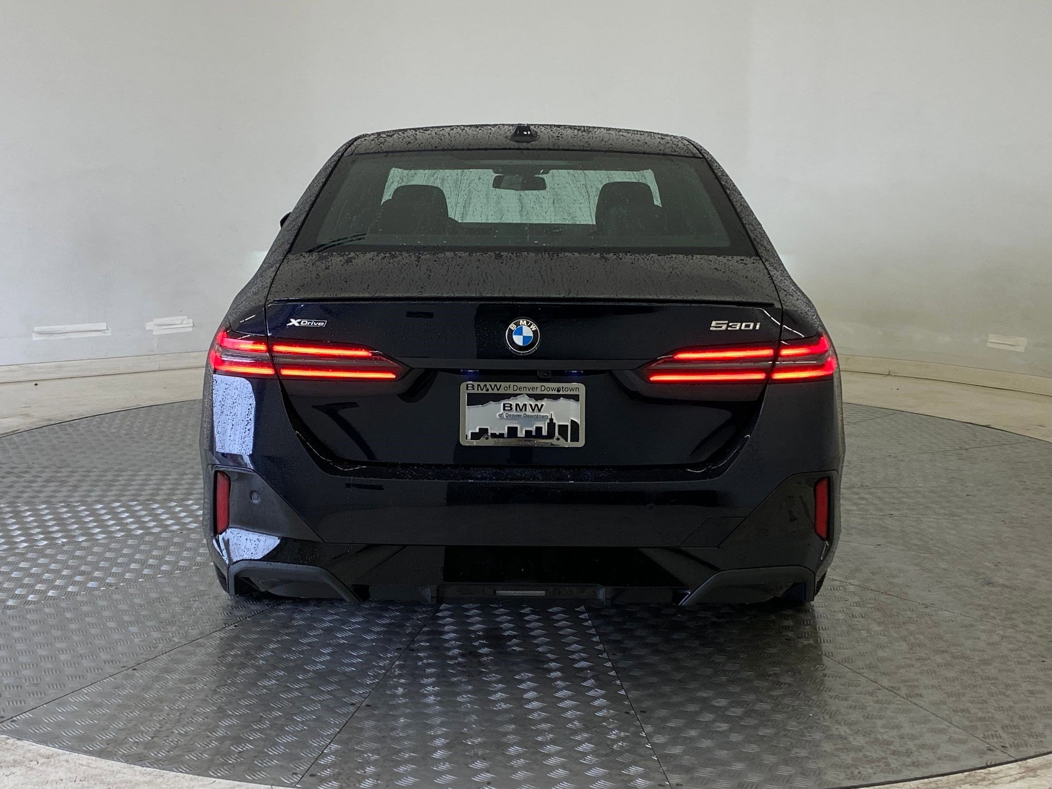 New 2026 BMW 530i xDrive w/ M Sport Package image 9