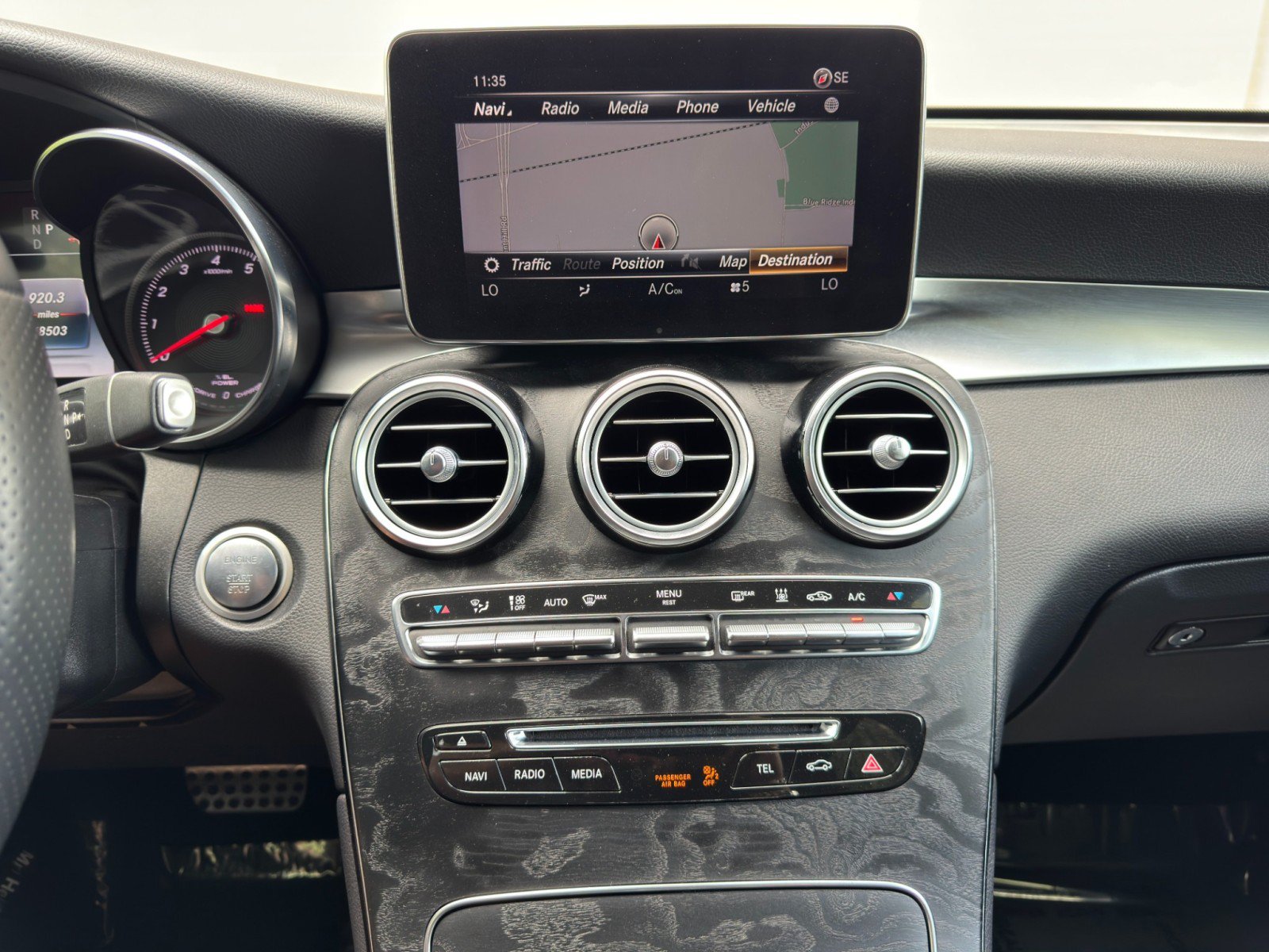 Used 2018 Mercedes-Benz GLC 350e 4MATIC image 24