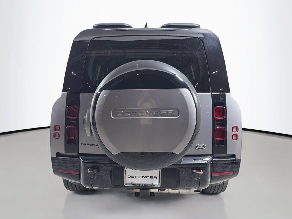 Used 2023 Land Rover Defender 130 X-Dynamic SE AWD/4WD image 6
