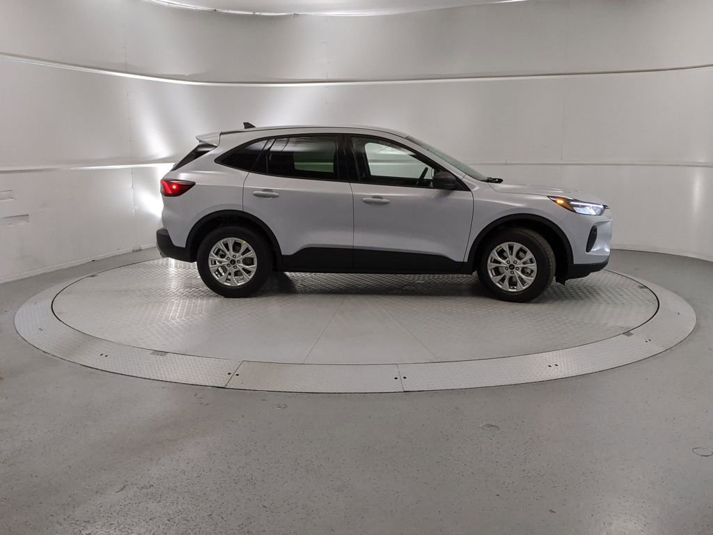 New 2026 Ford Escape Active image 2