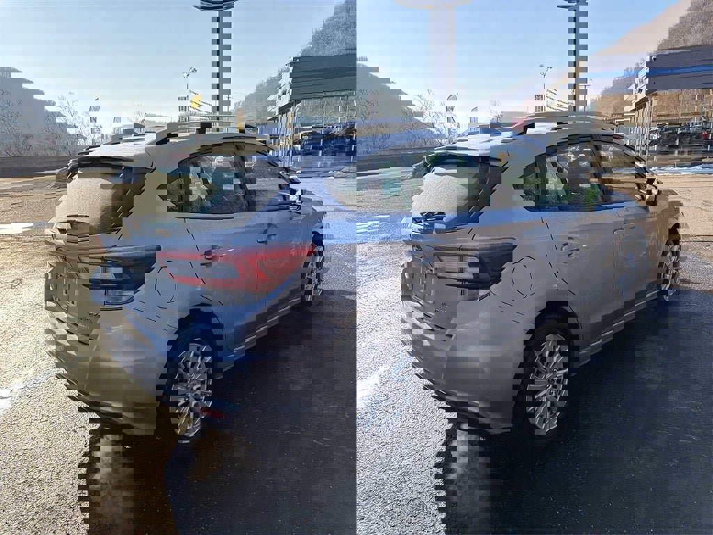 Used 2018 Subaru Impreza 2.0i Premium w/ Eyesight & BSD & Rcta image 3