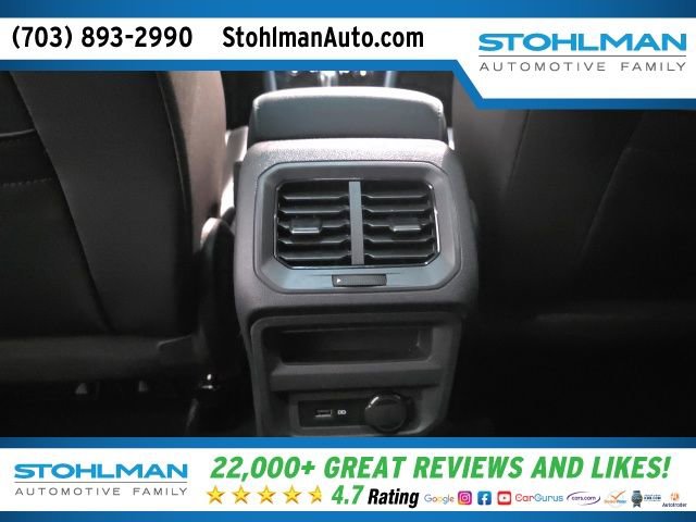 Used 2020 Volkswagen Tiguan SE R-Line image 29