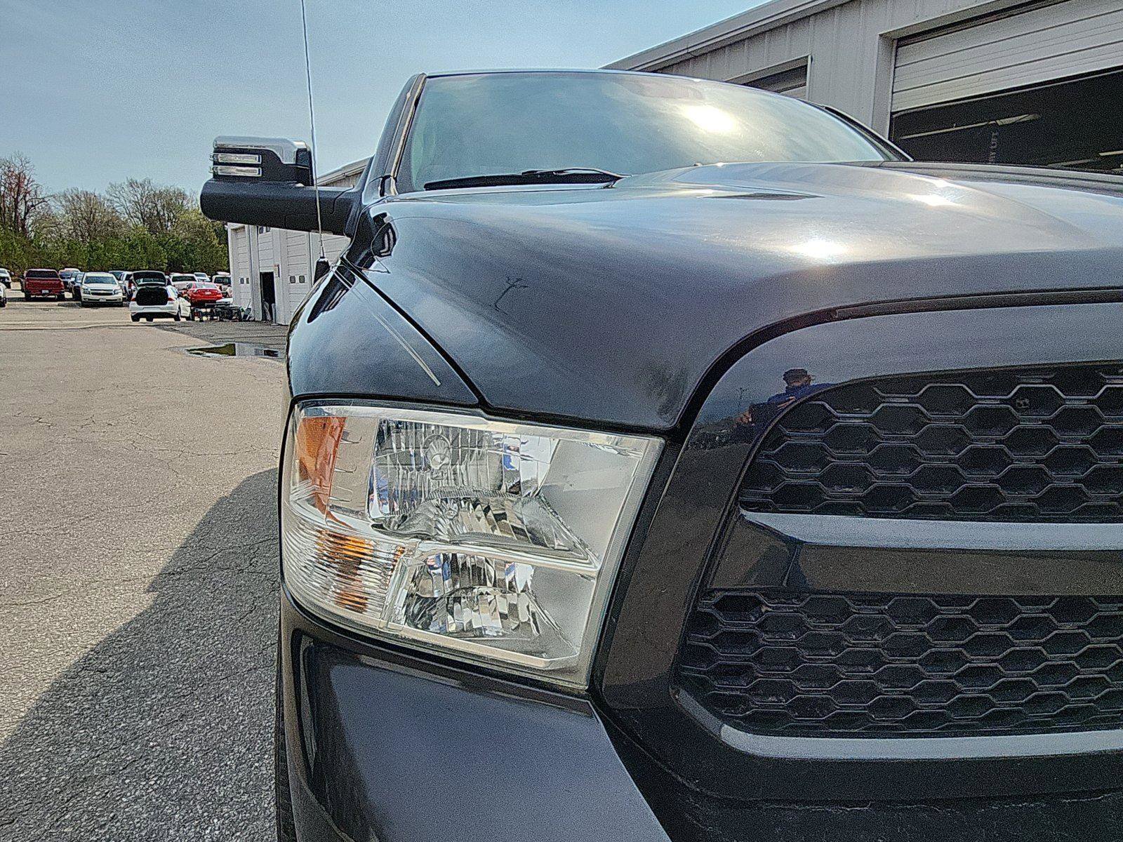 Used 2015 RAM 1500 Express image 9