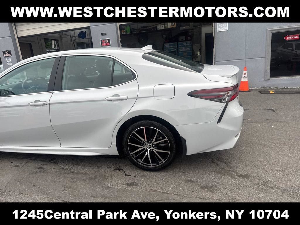 Used 2024 Toyota Camry SE w/ Convenience Package FWD image 8