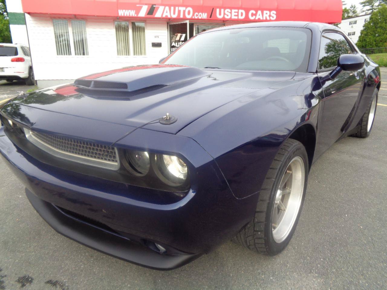 Used 2014 Dodge Challenger R/T RWD image 14