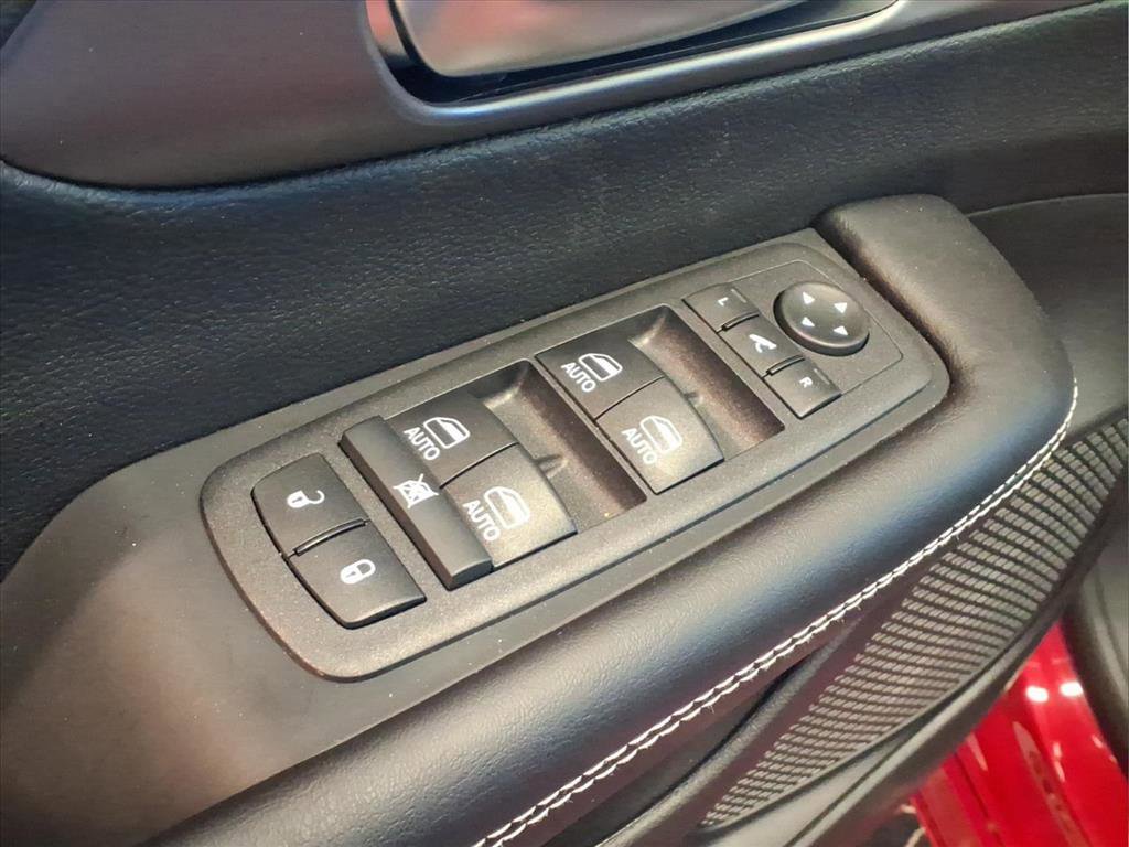 New 2027 Chrysler Pacifica Limited AWD/4WD image 16