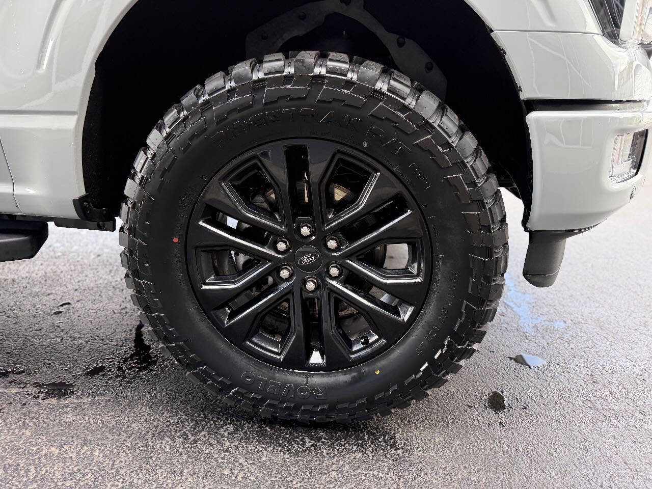 Used 2024 Ford F150 Lariat AWD/4WD image 5