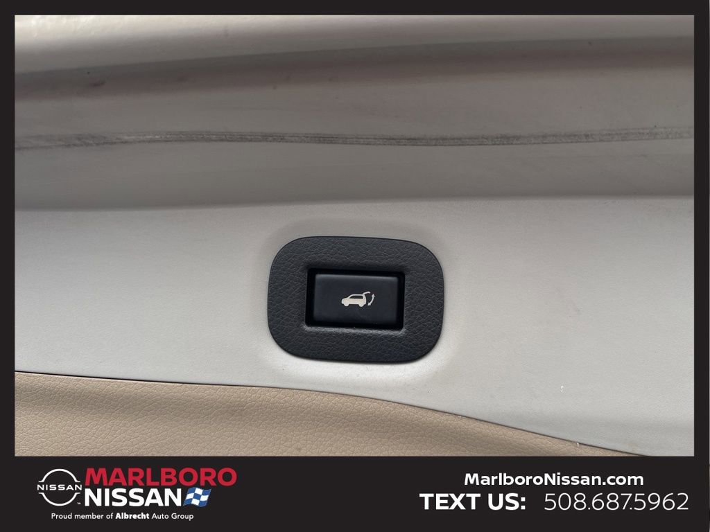 Certified 2018 Nissan Rogue SL w/ Premium Package image 14