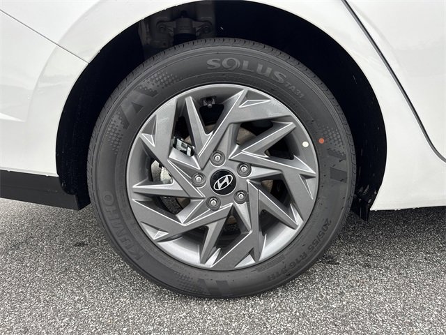 New 2026 Hyundai Elantra Blue image 17