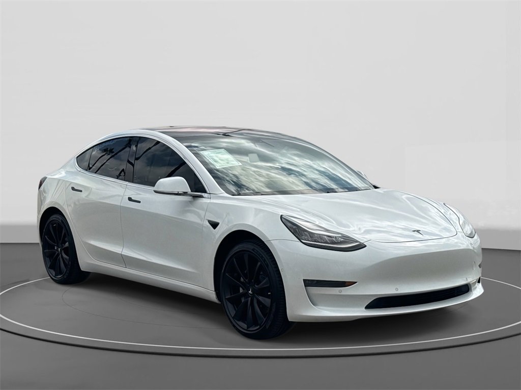 Used 2017 Tesla Model 3 Long Range image 3