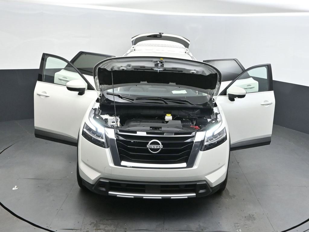 Used 2024 Nissan Pathfinder SL image 53