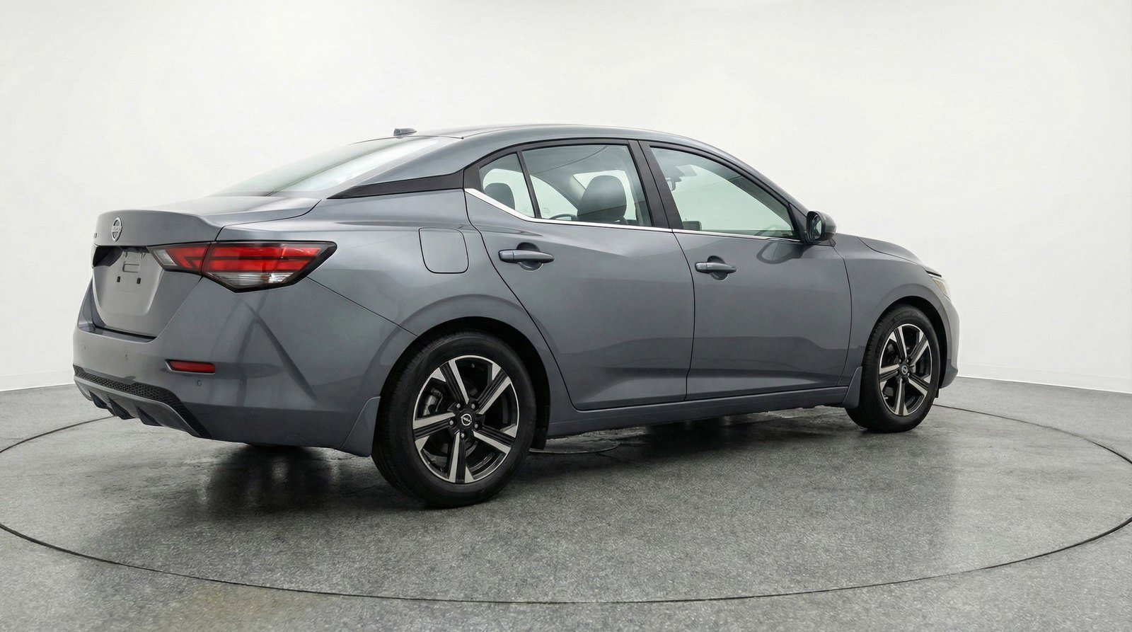 Used 2025 Nissan Sentra SV FWD image 7