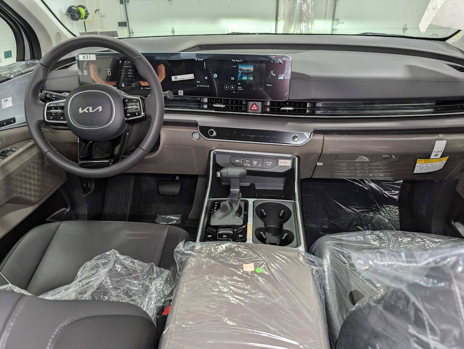 New 2026 Kia Carnival EX image 13