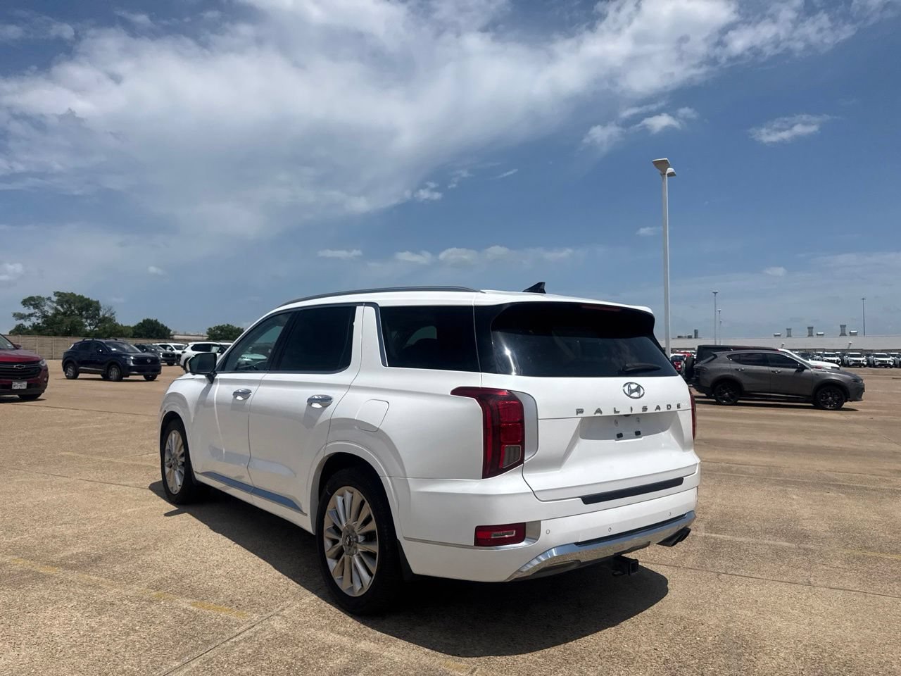 Used 2020 Hyundai Palisade Limited FWD image 16