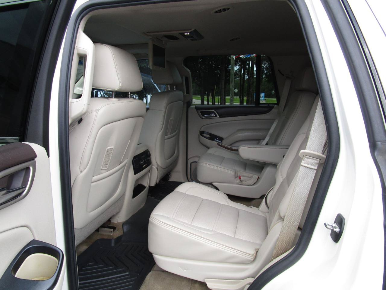 Used 2015 GMC Yukon Denali w/ Touring Package RWD image 25