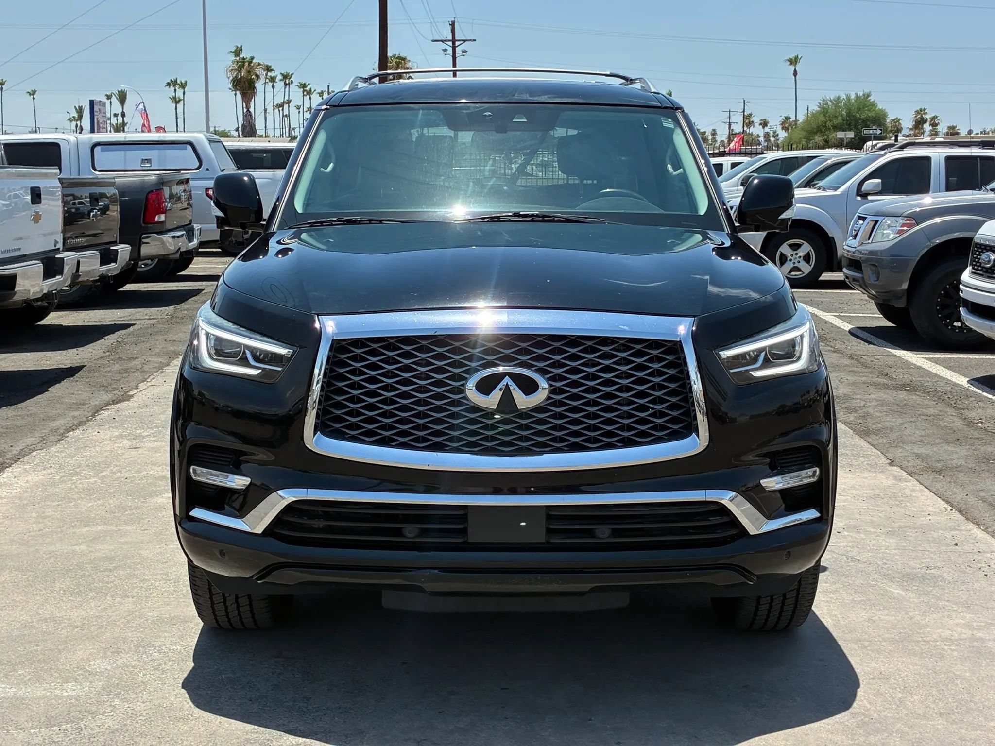 Used 2019 INFINITI QX80 Luxe w/ All-Season Package AWD/4WD image 13